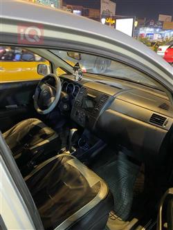 نيسان فيرسا